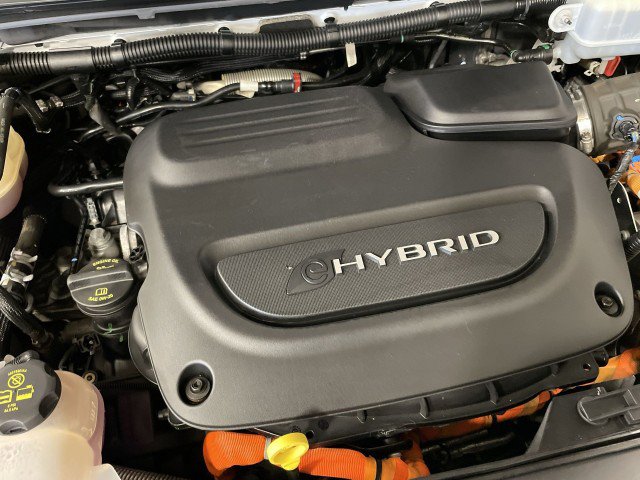 Used 2021 Chrysler Pacifica Touring-L image 29