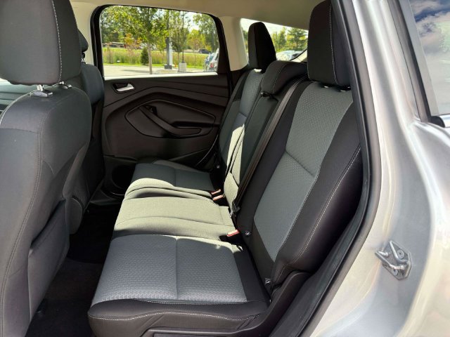 Used 2017 Ford Escape SE AWD/4WD image 12