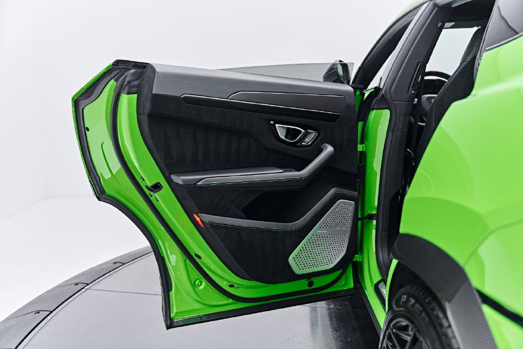 Used 2023 Lamborghini Urus Performante AWD/4WD image 41