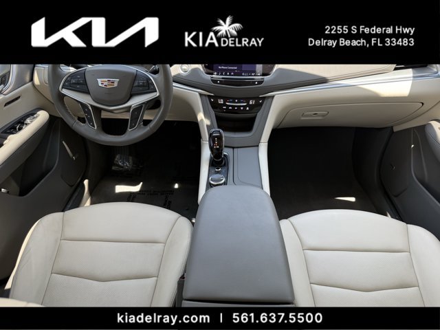 Used 2023 Cadillac XT5 Premium Luxury FWD image 12