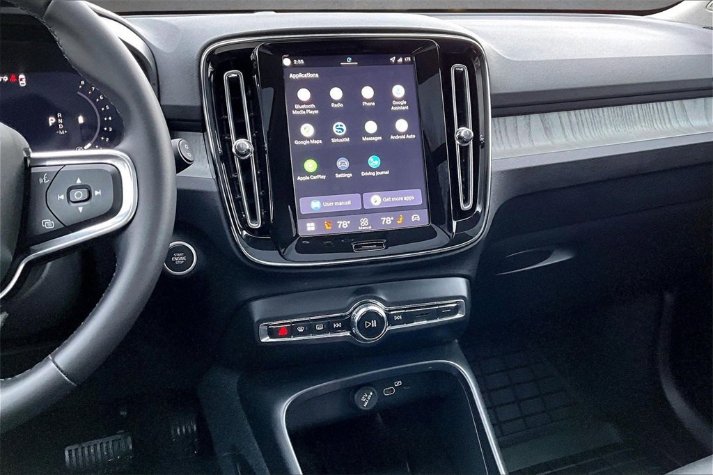 Used 2026 Volvo XC40 B5 Plus w/ Protection Package Premier image 9