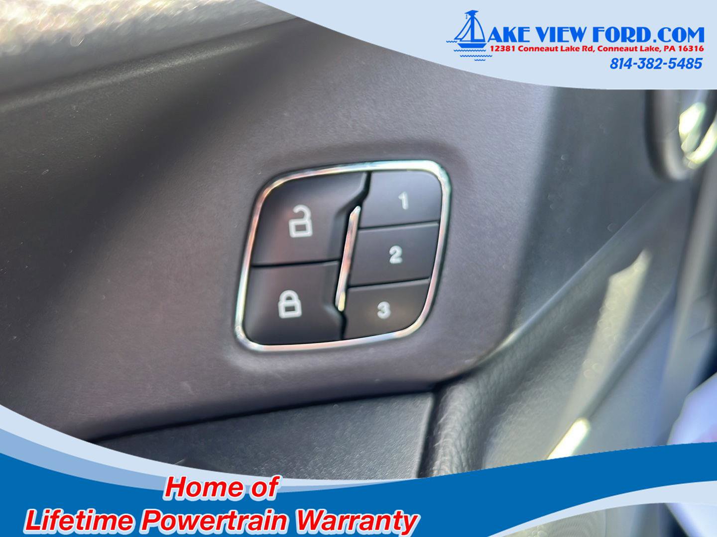 Used 2018 Ford Expedition Limited image 17