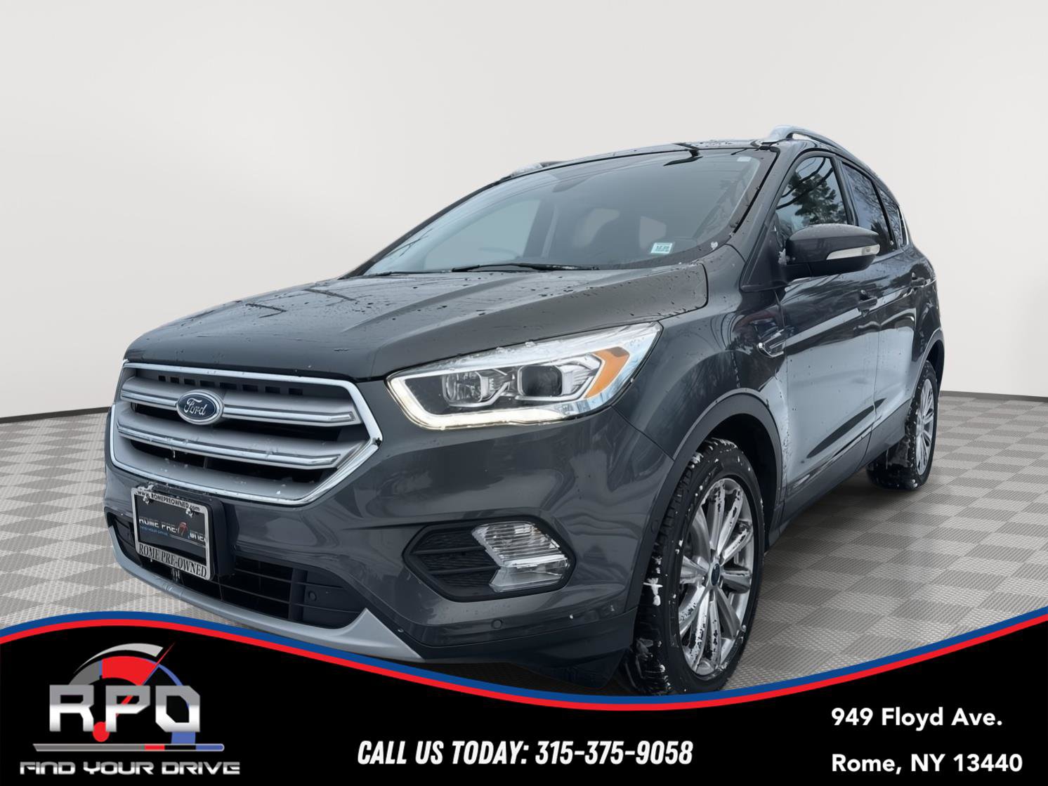 Used 2018 Ford Escape Titanium image 1