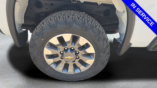 Used 2022 Chevrolet Silverado 2500 Custom w/ Custom Value Package AWD/4WD image 31