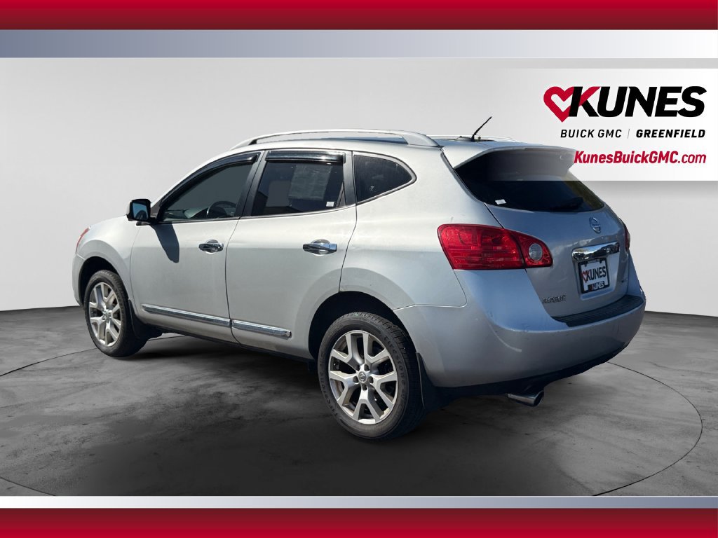 Used 2013 Nissan Rogue SL AWD/4WD image 8