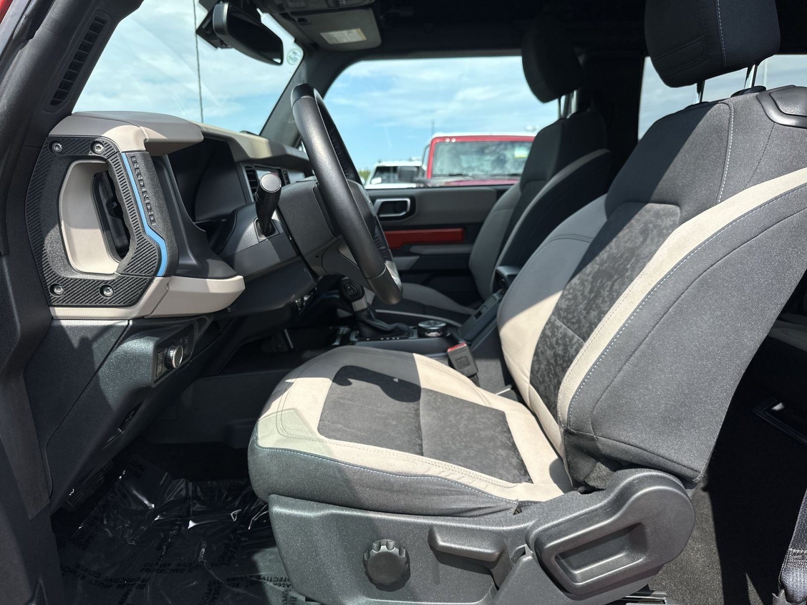 Used 2022 Ford Bronco Wildtrak AWD/4WD image 14
