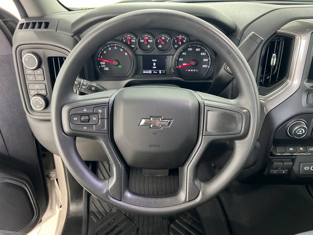 Used 2026 Chevrolet Silverado 1500 Custom Trail Boss AWD/4WD image 11