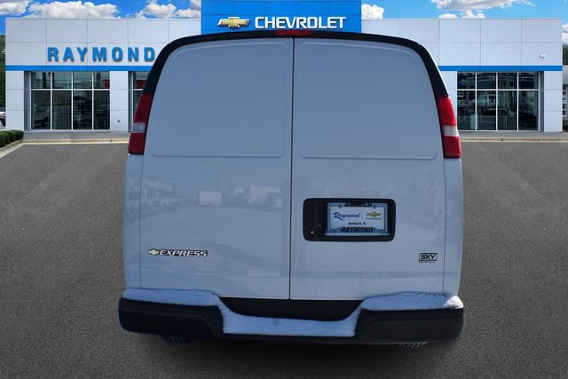 New 2025 Chevrolet Express 2500 w/ Driver Convenience Package image 5