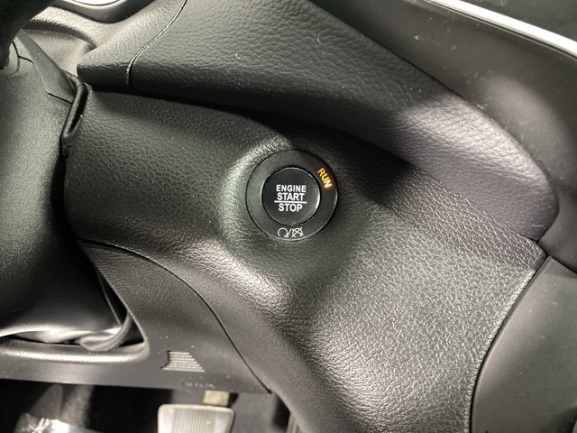 Used 2019 Jeep Cherokee Latitude Plus AWD/4WD image 26