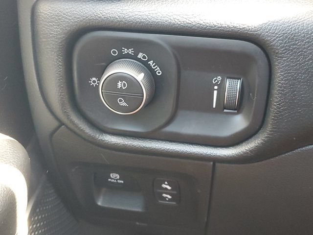 Used 2022 RAM 1500 Big Horn AWD/4WD image 18