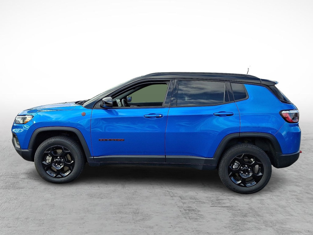 Used 2024 Jeep Compass Trailhawk image 2