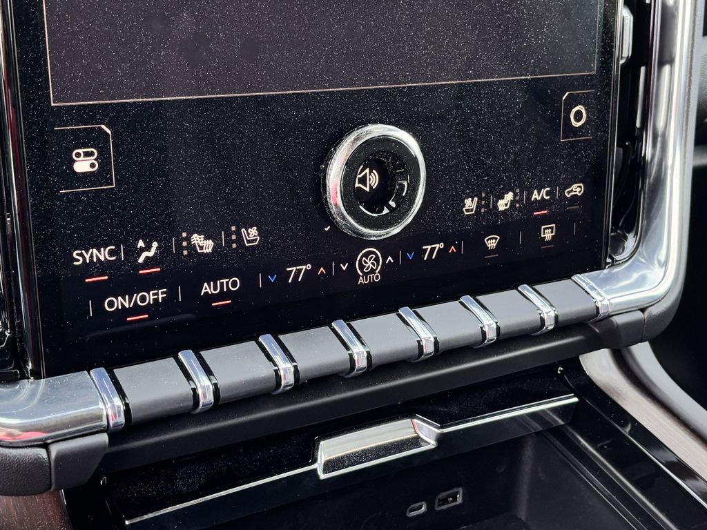 New 2026 GMC Yukon Denali w/ Sun & Power Step Package image 12