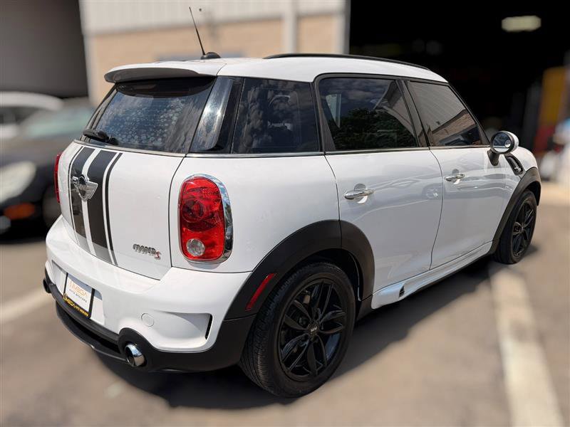 Used 2012 MINI Cooper Countryman S FWD image 4