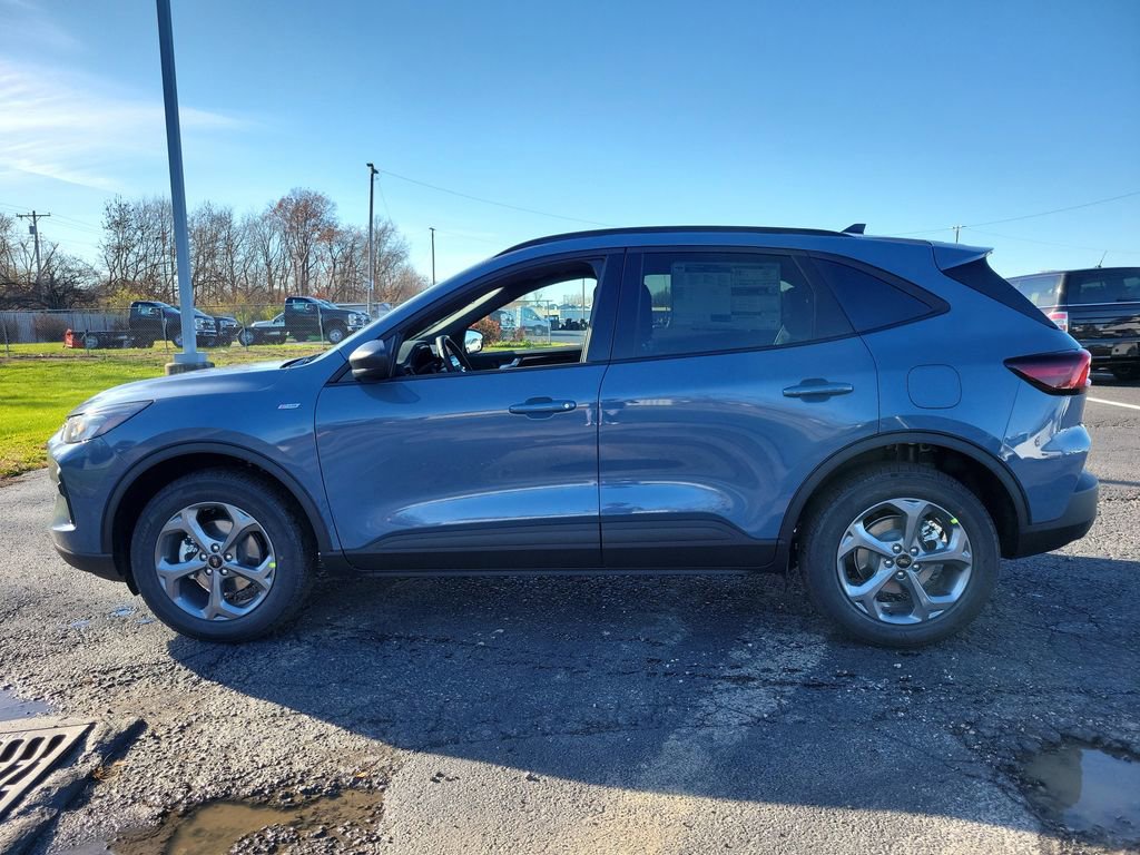 New 2026 Ford Escape ST-Line w/ Cold Weather Package image 7