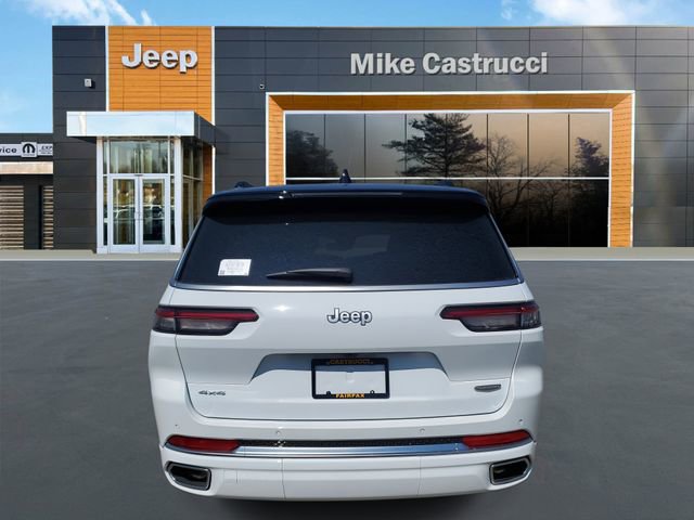 New 2025 Jeep Grand Cherokee L Summit w/ Luxury Tech Group V image 4