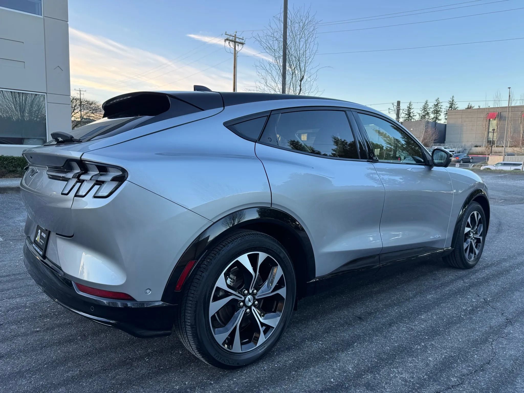 Used 2021 Ford Mustang Mach-E Premium image 11