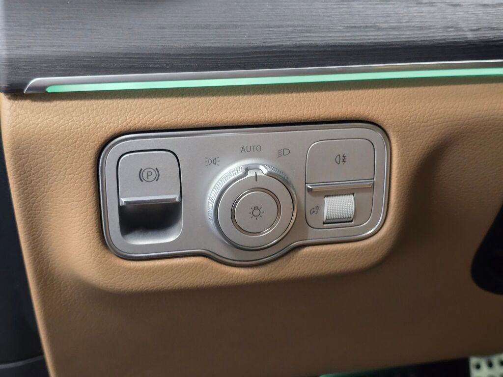 New 2026 Mercedes-Benz GLS 450 4MATIC image 25