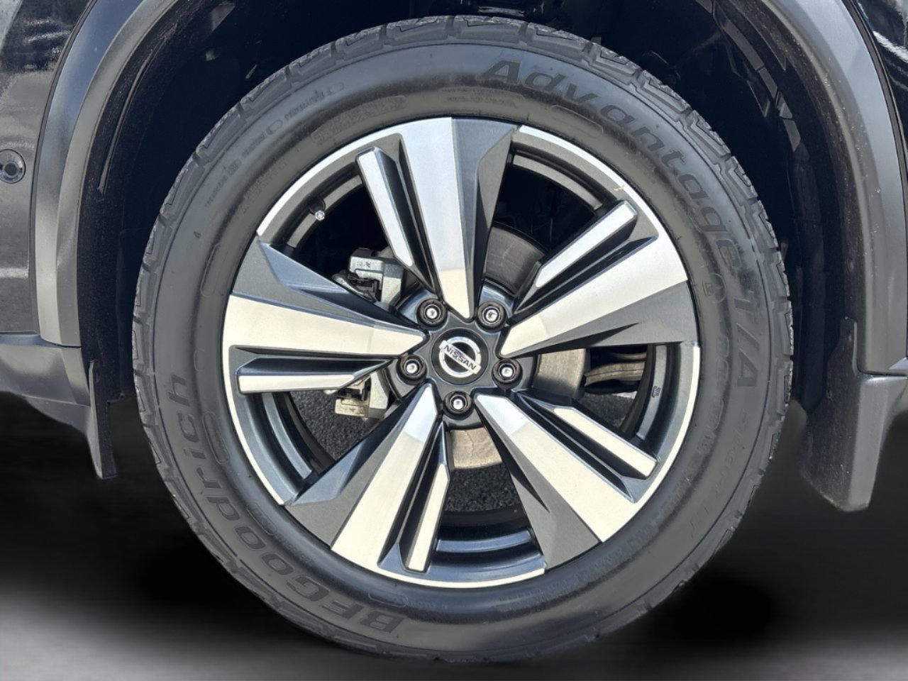 Used 2021 Nissan Rogue Platinum FWD image 35
