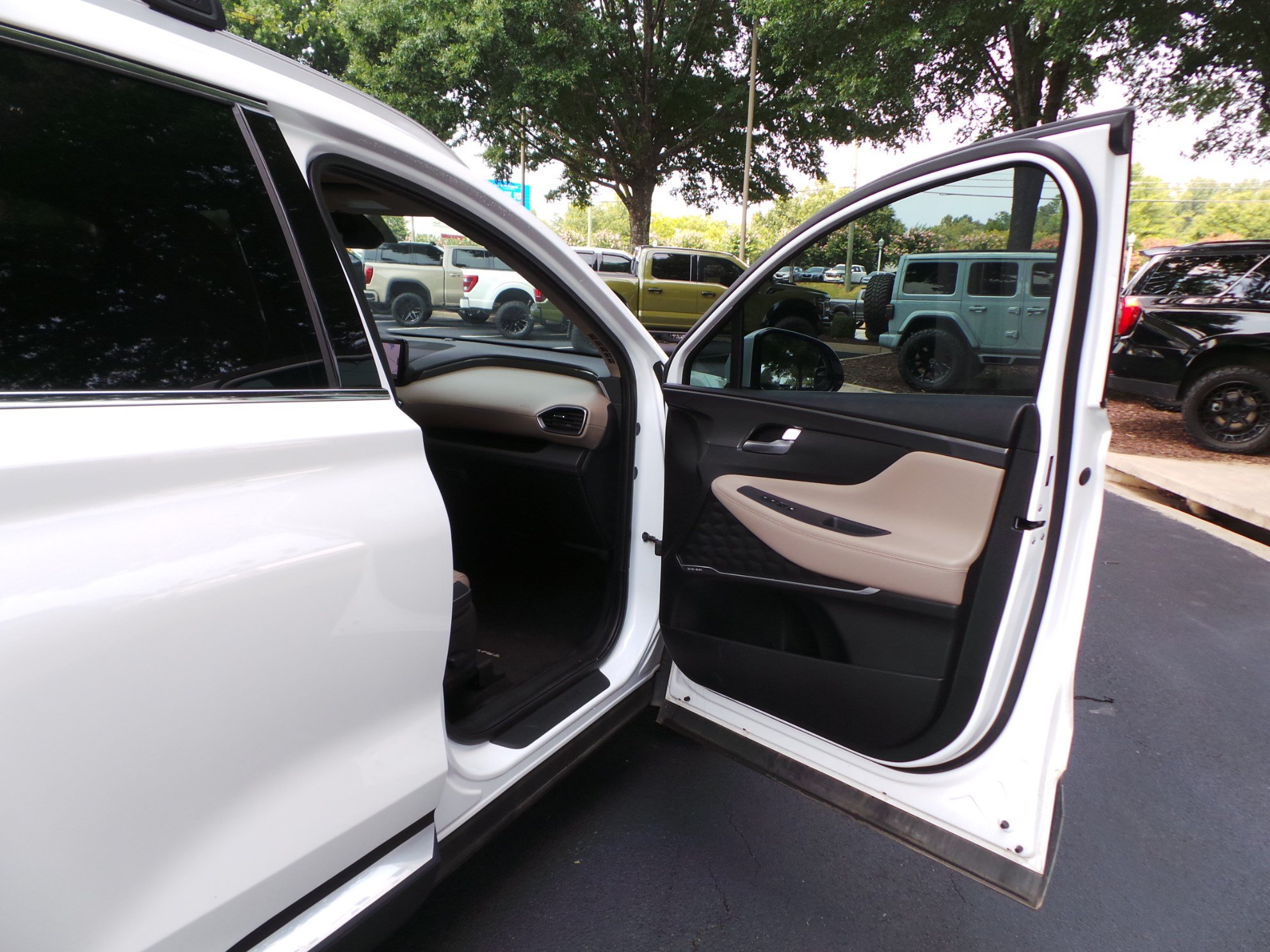 Used 2022 Hyundai Santa Fe Limited FWD image 38
