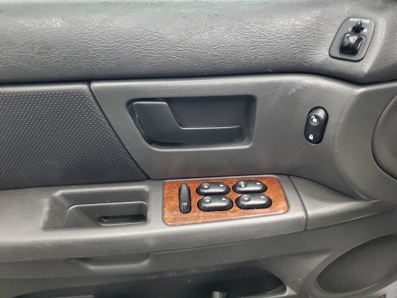 Used 2004 Mercury Sable LS Premium FWD image 10