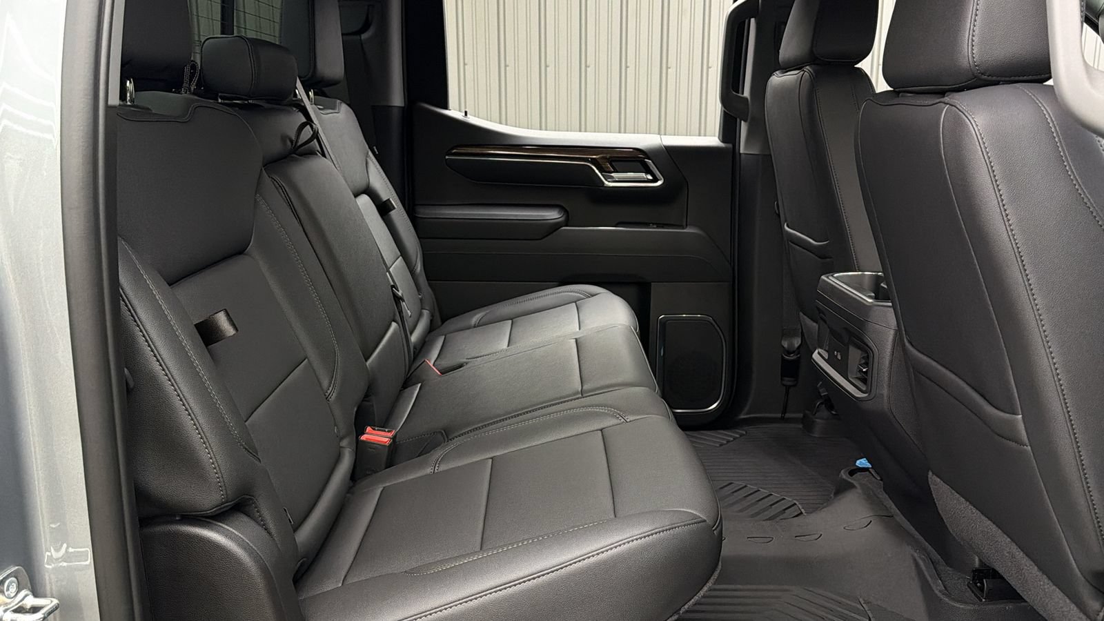 Used 2026 Chevrolet Silverado 1500 LT AWD/4WD image 39