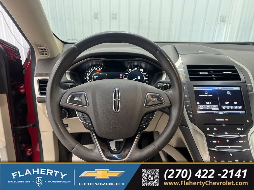 Used 2016 Lincoln MKZ w/ Equipment Group 300A Reserve FWD image 26