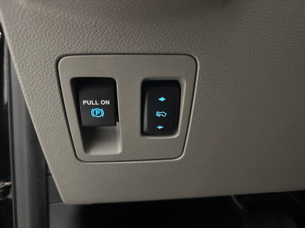 Used 2018 Ford F150 XLT w/ Equipment Group 302A Luxury AWD/4WD image 20