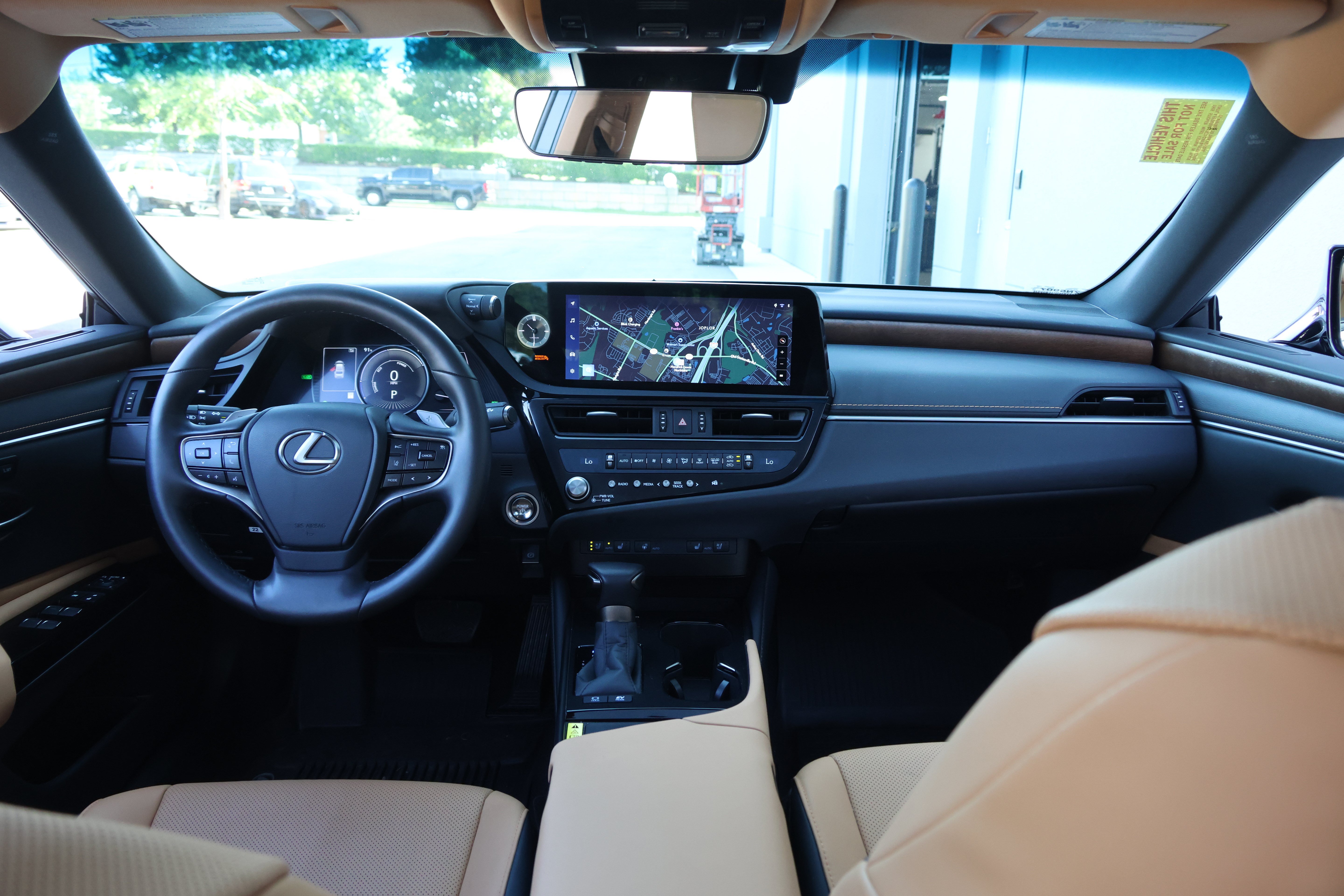 Certified 2025 Lexus ES 300h w/ Premium Package FWD image 15
