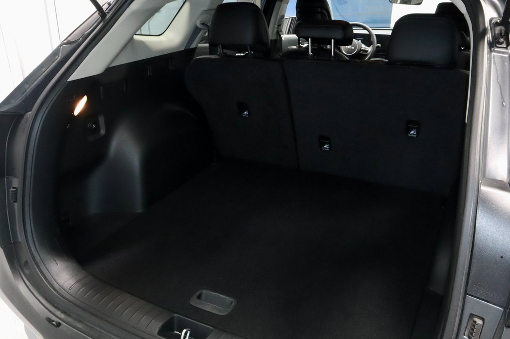 Used 2024 Kia Sportage EX image 18
