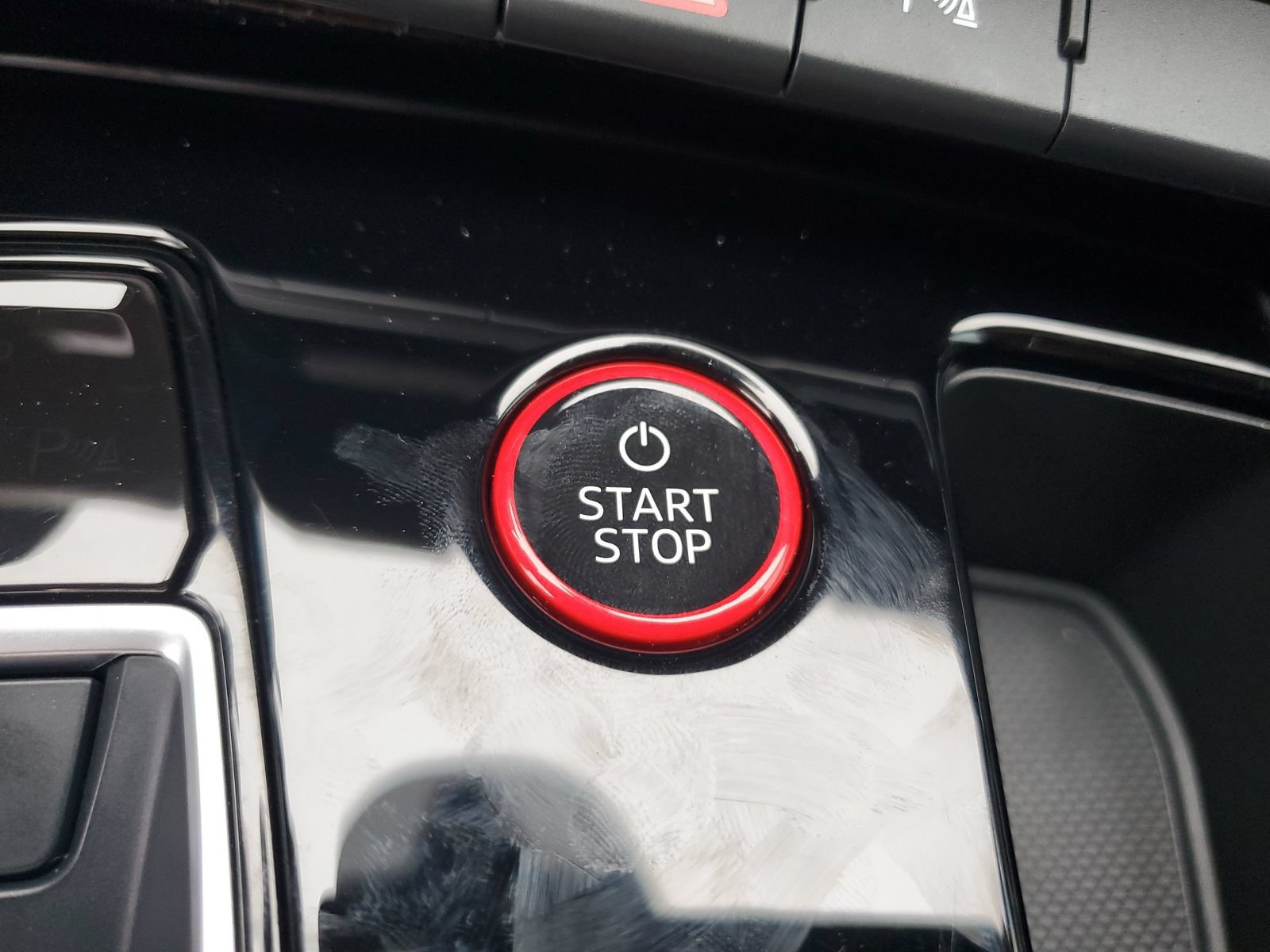 Used 2023 Audi e-tron GT Premium Plus AWD/4WD image 28