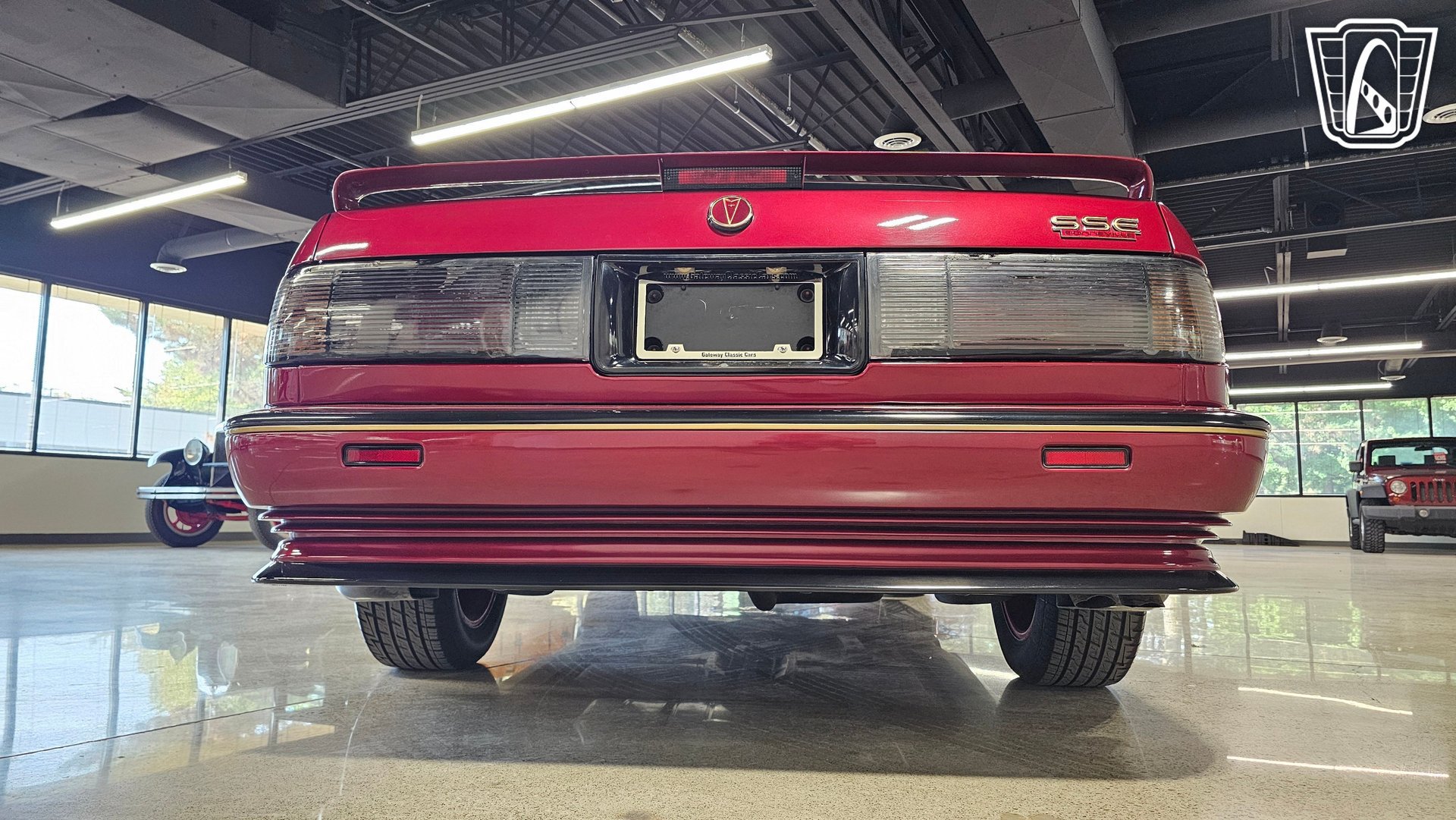 Used 1989 Pontiac Bonneville SSE FWD image 33
