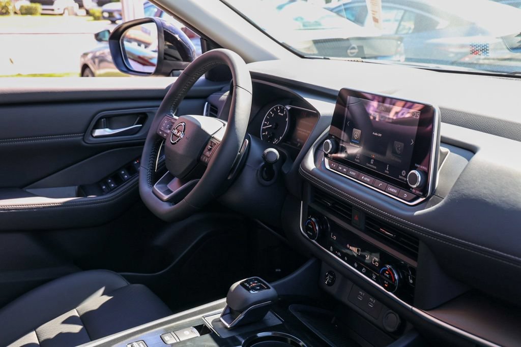 New 2026 Nissan Rogue Dark Armor FWD image 20