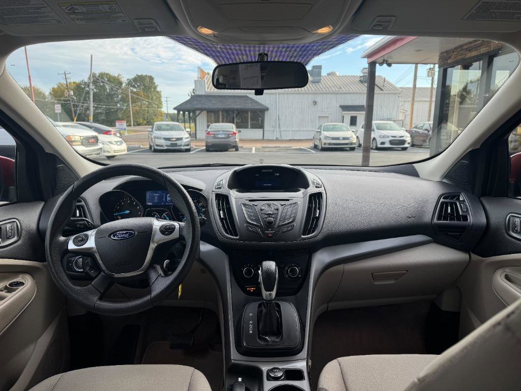 Used 2015 Ford Escape SE image 18