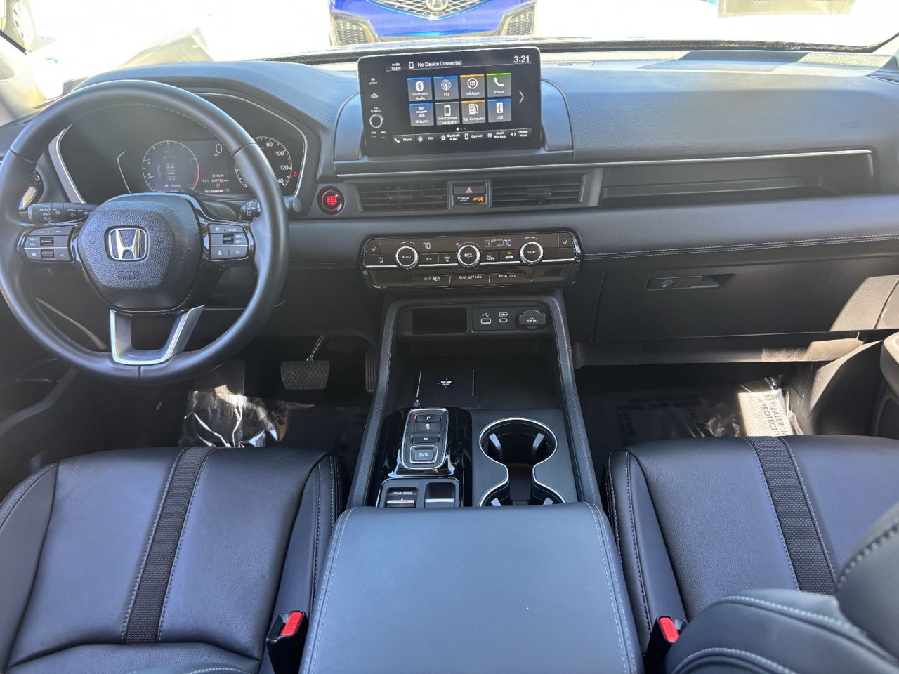 Used 2025 Honda Pilot EX-L image 13