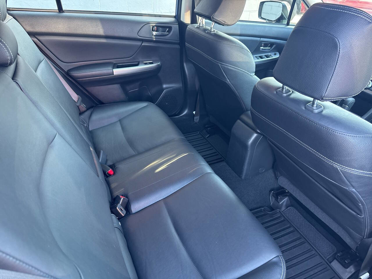 Used 2016 Subaru Impreza 2.0i Limited image 22