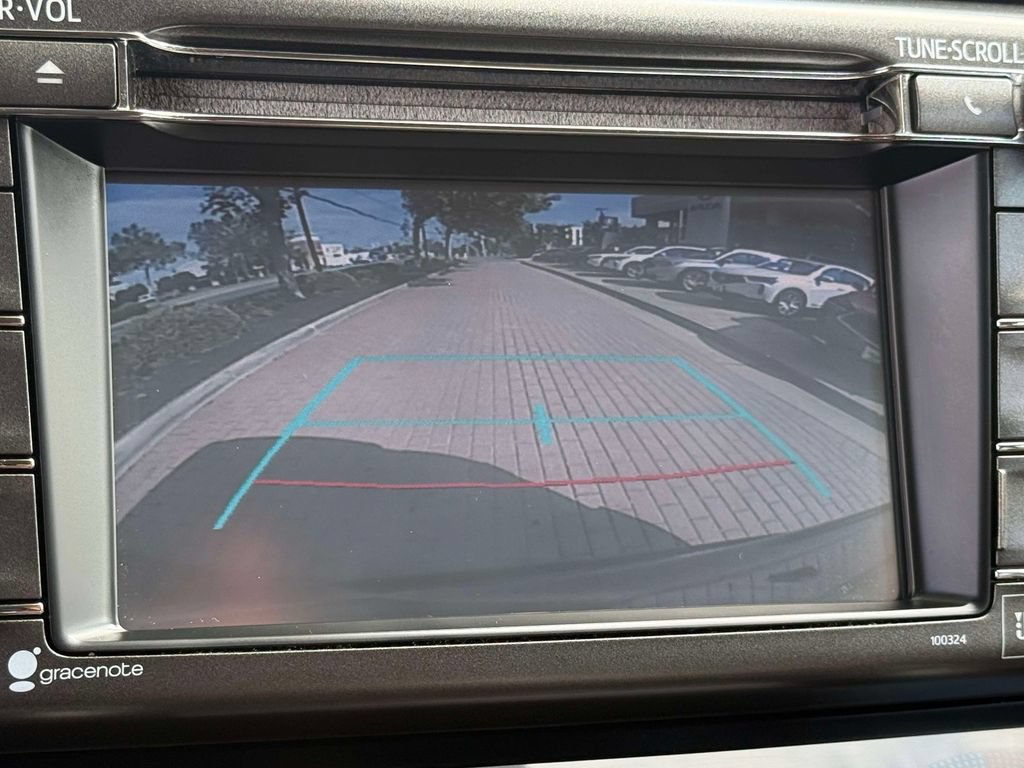 Used 2015 Toyota RAV4 Limited w/ Technology Package AWD/4WD image 20