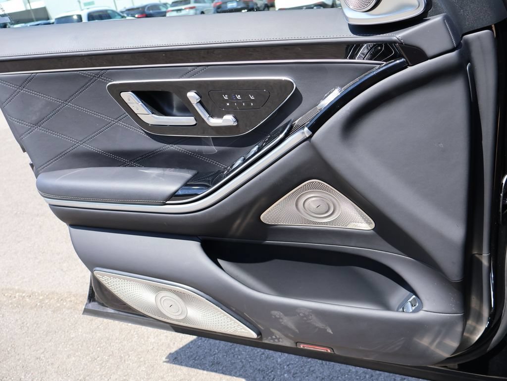 Certified 2024 Mercedes-Benz Maybach S 580 4MATIC image 41
