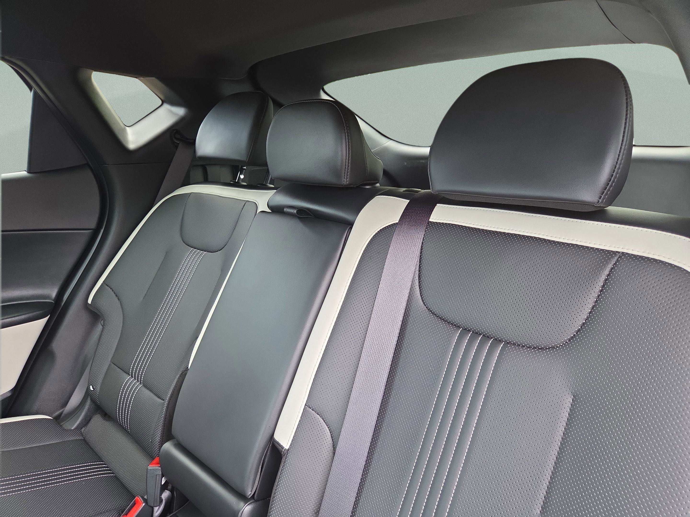 Used 2024 Kia EV6 GT-Line AWD/4WD image 29
