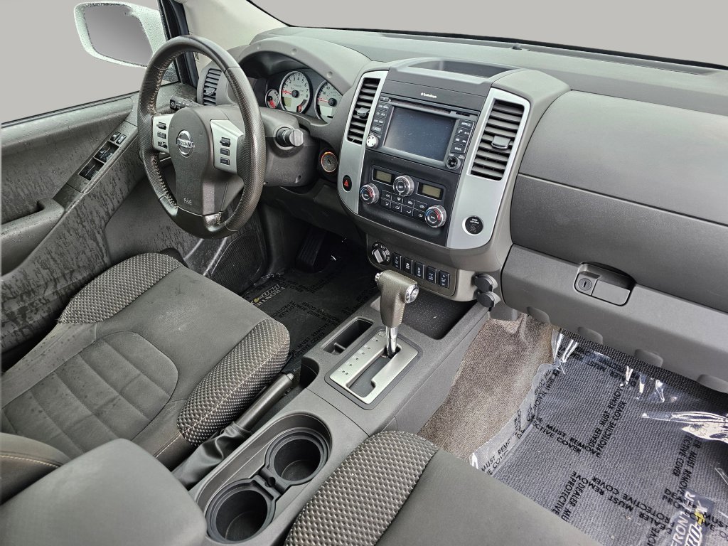 Used 2015 Nissan Frontier PRO-4X image 26