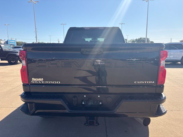 Used 2021 Chevrolet Silverado 2500 Custom w/ Custom Value Package AWD/4WD image 4