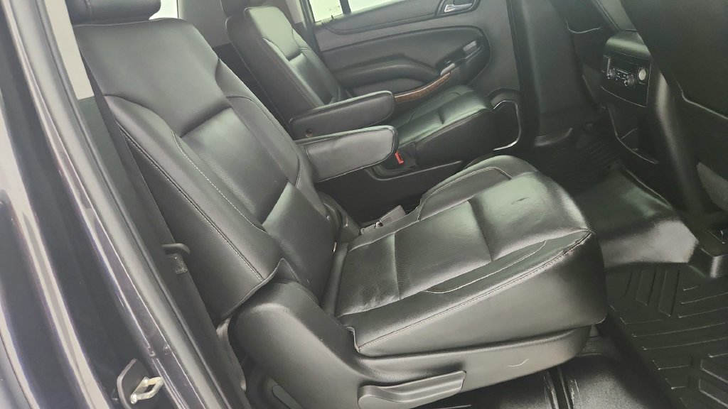 Used 2018 Chevrolet Suburban Premier RWD image 32