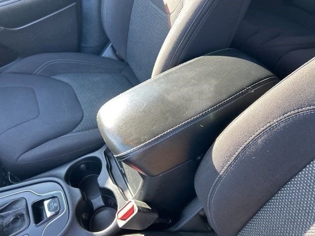 Used 2020 Jeep Cherokee Latitude w/ Cold Weather Group image 25