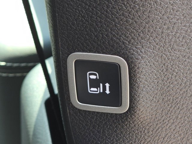 New 2026 Chrysler Pacifica Select image 16