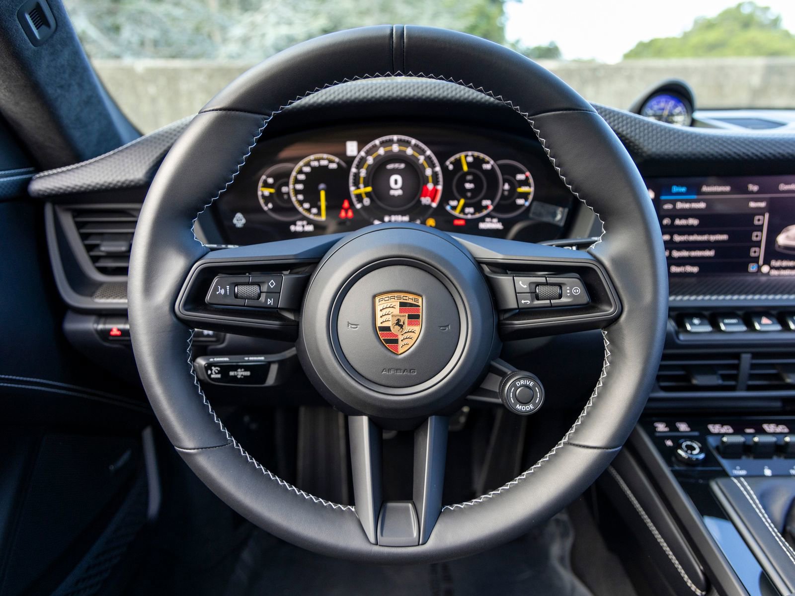 Certified 2025 Porsche 911 GT3 RWD image 39