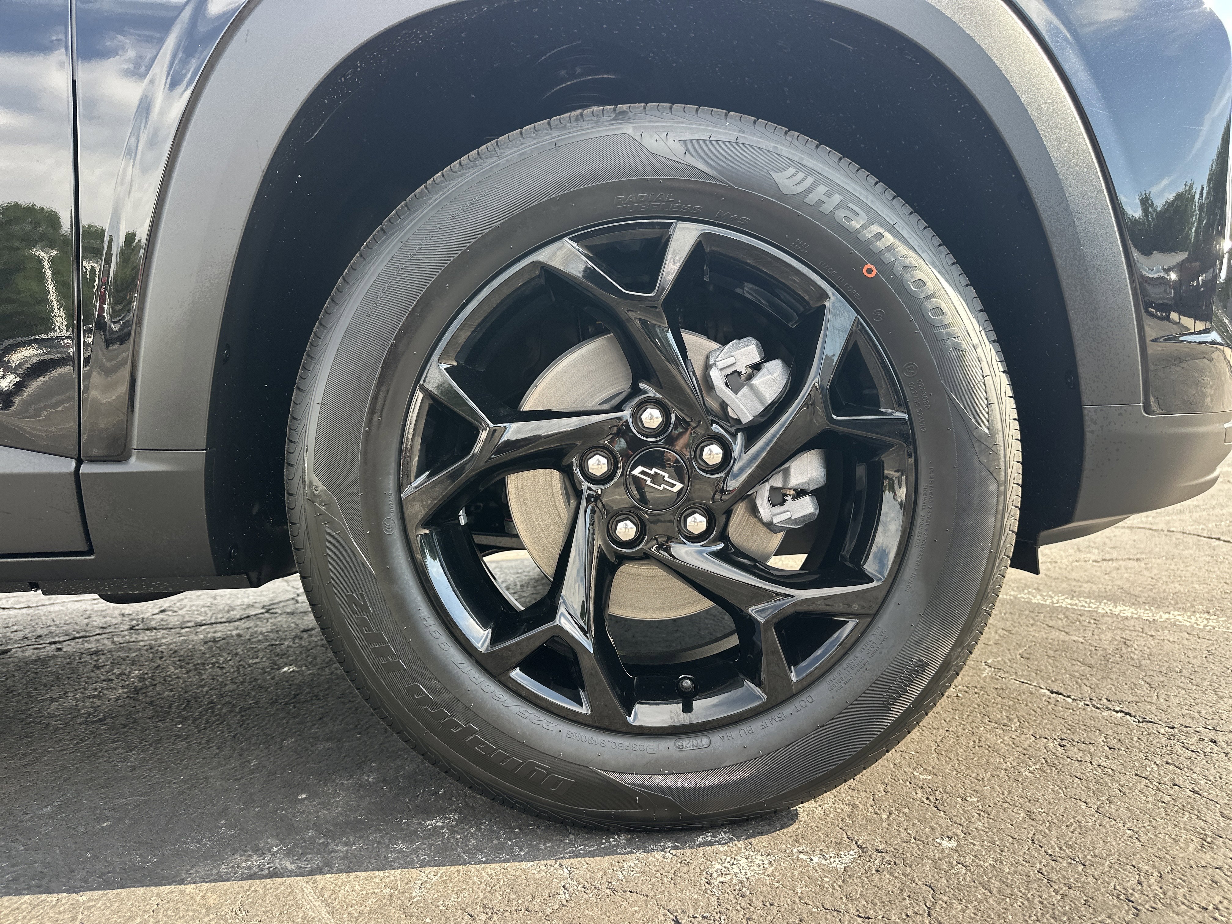 New 2026 Chevrolet Trax LT w/ Driver Confidence Package FWD image 14