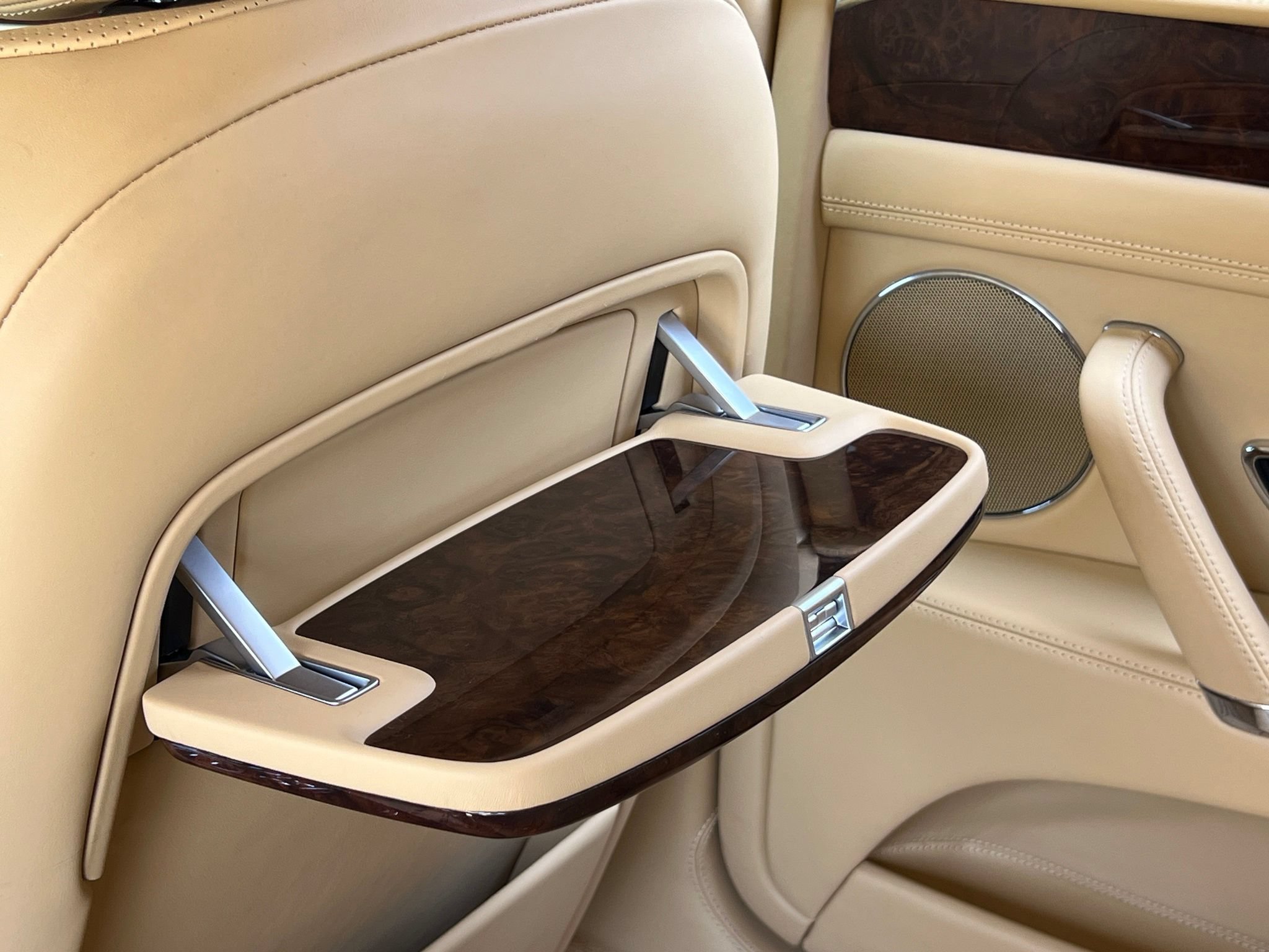 Used 2014 Bentley Flying Spur W12 AWD/4WD image 17