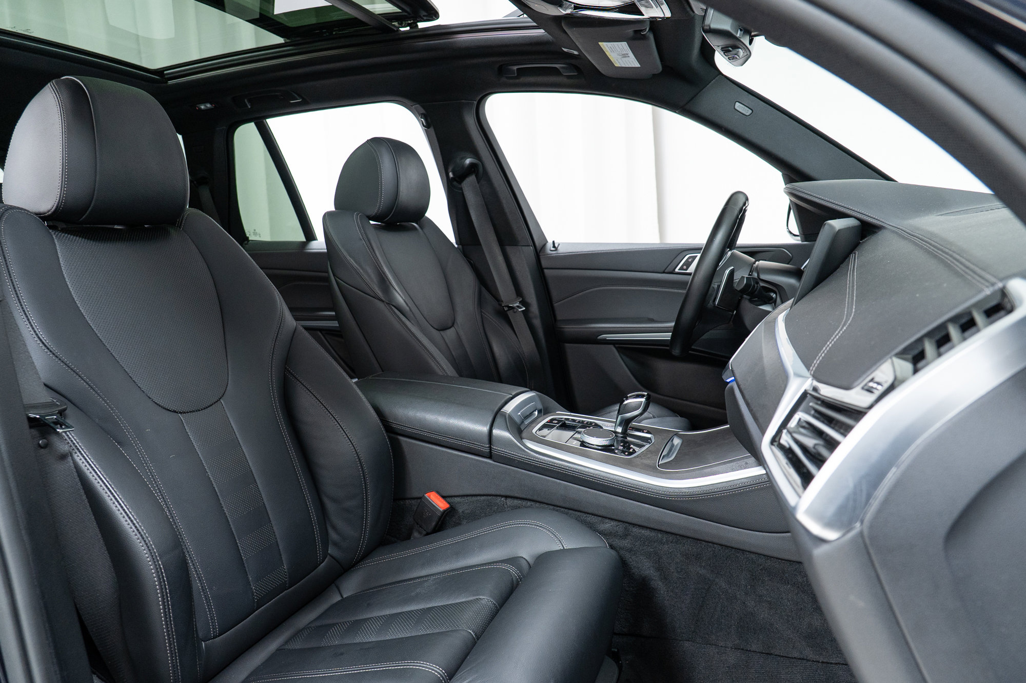 Certified 2022 BMW X5 xDrive40i w/ M Sport Package image 22