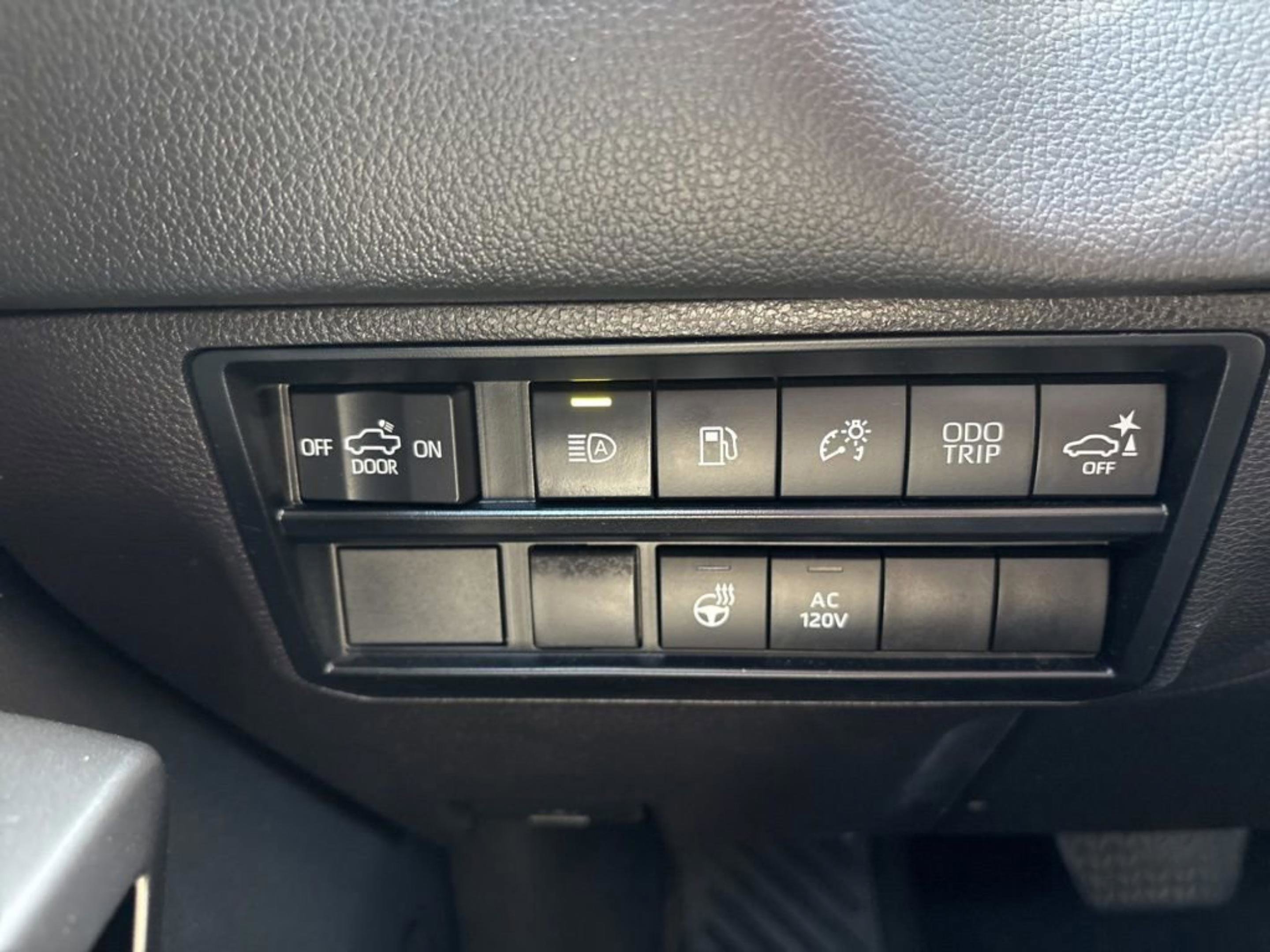 Used 2024 Toyota Tundra Limited image 30