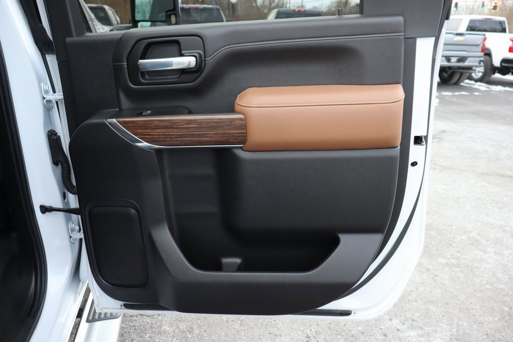 Used 2021 Chevrolet Silverado 3500 High Country w/ Z71 Off-Road Package image 29