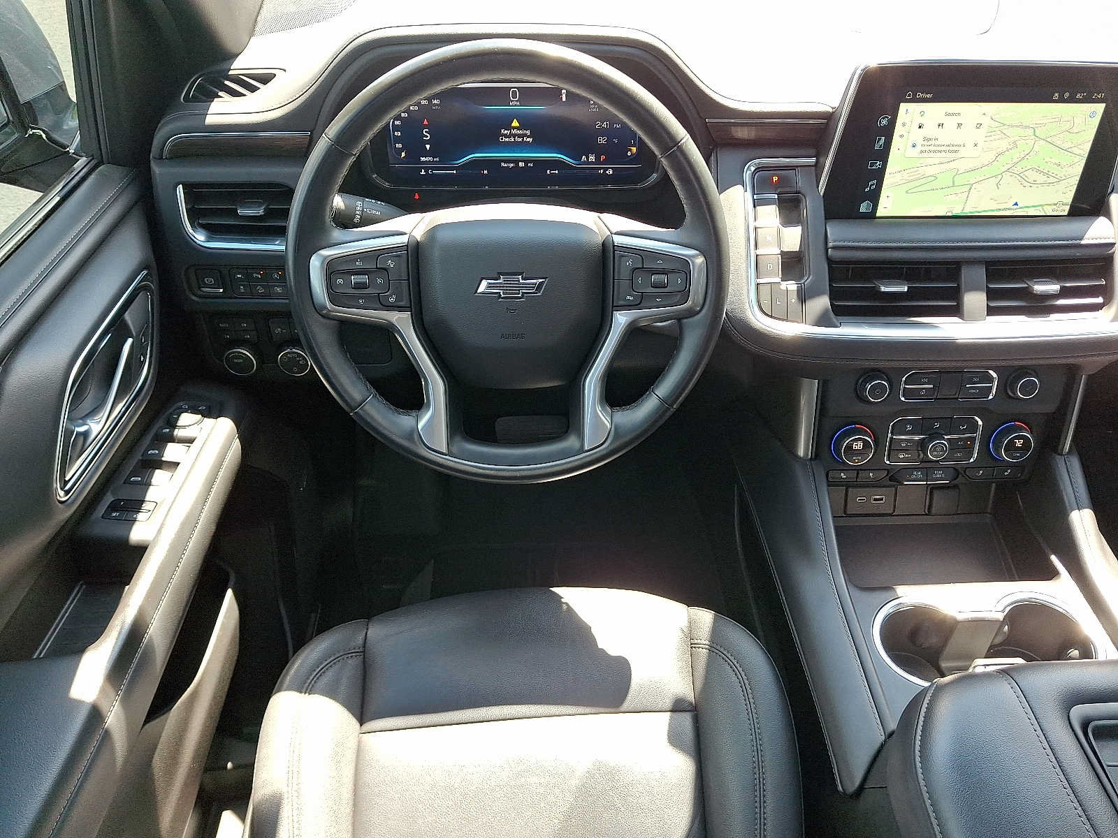 Used 2023 Chevrolet Tahoe Z71 w/ Luxury Package AWD/4WD image 11
